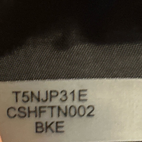 Calvin Klein women's blazer EUC in a black and white print, designed, size 4P. - Picture 9 of 9